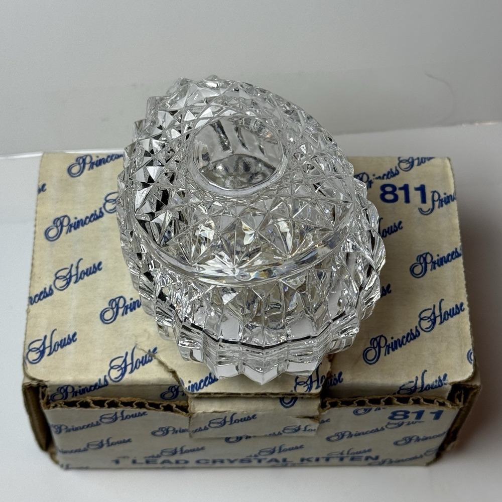 Egg Shaped Cut Crystal Trinket Box w/ Lid‎ Vintage Not original box - Picture 2 of 14